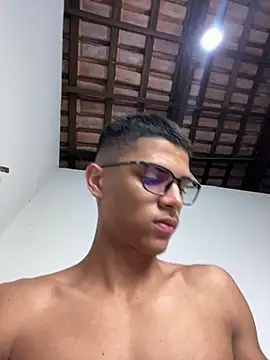 Snapshot of Naka300 chatting on March 20, 2025, 7:46 pm Naka300 online show from March 20, 2025, 7:46 pm