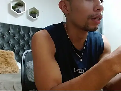 richar voller online show from September 26, 2025, 3:49 pm