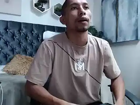 richar voller online show from October 6, 2025, 11:29 am