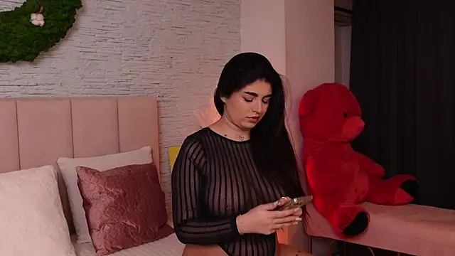 Snapshot of RachelSwaan chatting on January 21, 2025, 7:04 am RachelSwaan online show from January 21, 2025, 7:04 am