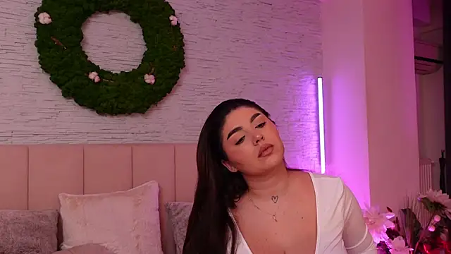 RachelSwaan online show from November 28, 2025, 7:22 am