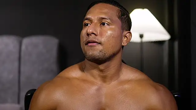 CallumMuscle online show from November 29, 2025, 1:47 pm