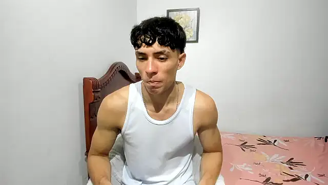 Snapshot of enzo_sloran chatting on October 13, 2025, 3:34 pm enzo sloran online show from October 13, 2025, 3:34 pm