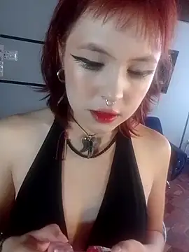 Sweetcatxx online show from December 6, 2024, 7:01 pm