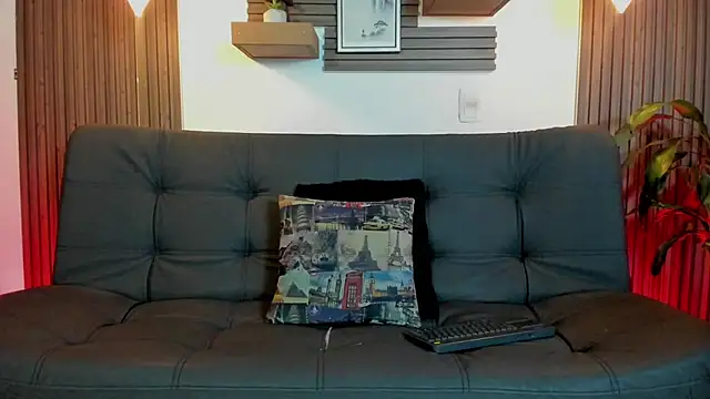 Snapshot of Layla_707 chatting on September 25, 2025, 11:52 pm Layla 707 online show from September 25, 2025, 11:52 pm