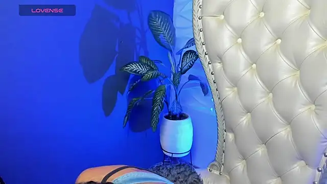 Snapshot of Layla_707 chatting on October 31, 2025, 12:22 am Layla 707 online show from October 31, 2025, 12:22 am