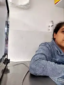 siri duque online show from February 28, 2025, 8:07 pm