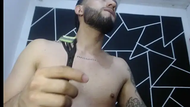 maxXximo777 online show from January 19, 2025, 11:43 pm