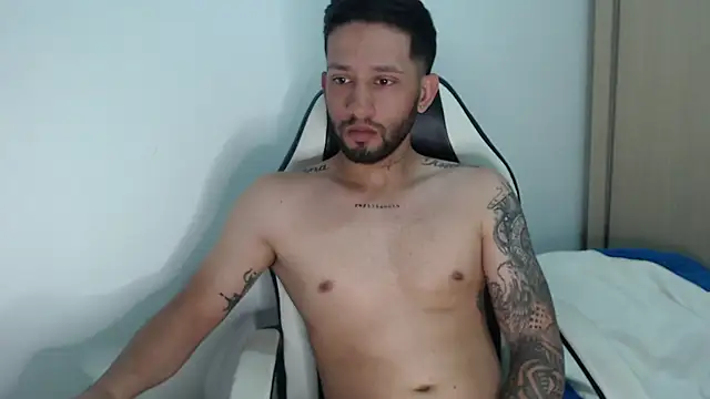 maxXximo777 online show from February 26, 2025, 5:50 pm