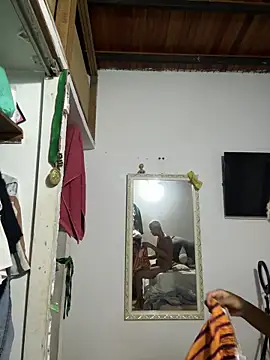 Leo bunny hot online show from October 10, 2025, 4:39 pm