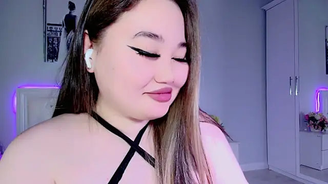 amina moonlightt online show from December 21, 2024, 6:30 am