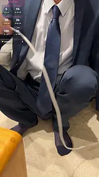 kimkim123123 online show from October 9, 2025, 2:04 pm