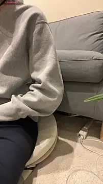 kimkim123123 online show from February 7, 2026, 5:38 pm