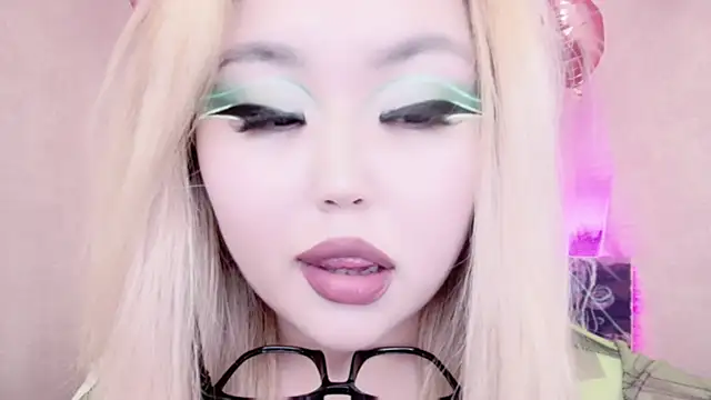 amelia sunlight online show from February 17, 2025, 12:32 am