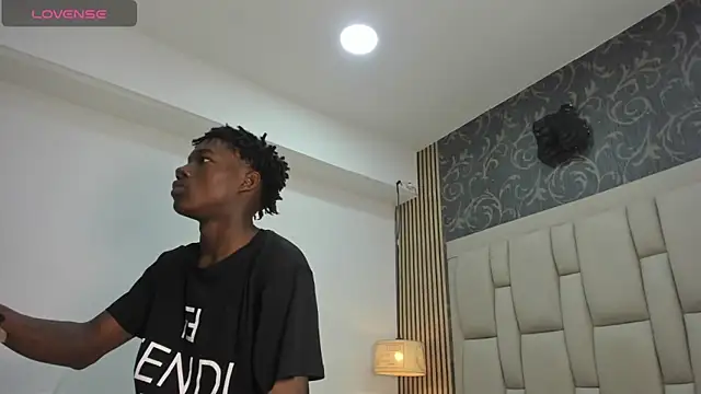 Snapshot of chimi88 chatting on February 20, 2025, 11:20 am chimi88 online show from February 20, 2025, 11:20 am