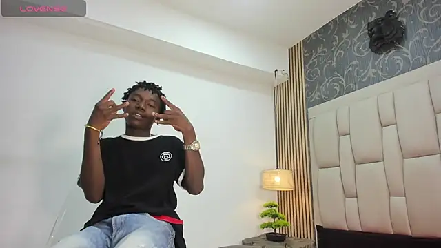 Snapshot of chimi88 chatting on February 22, 2025, 11:02 am chimi88 online show from February 22, 2025, 11:02 am