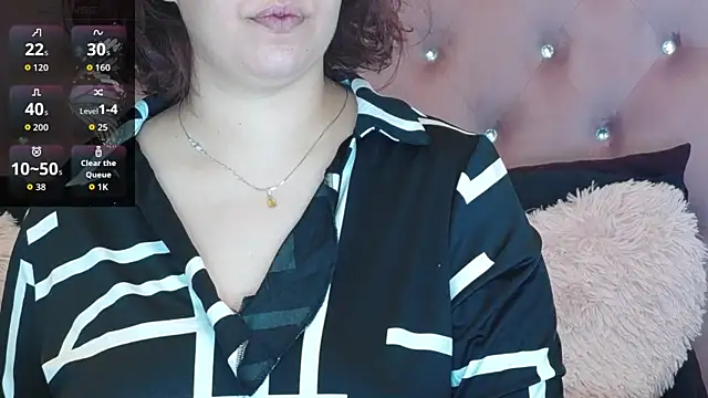 SophiaStarr online show from October 2, 2025, 6:48 pm