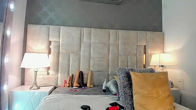 GaleHodge online show from February 8, 2025, 4:14 am