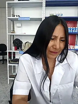 Megan jennerr online show from December 14, 2025, 2:33 pm