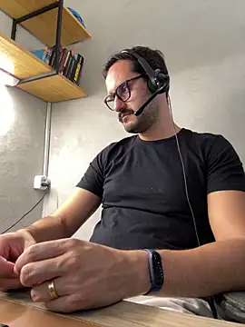 Snapshot of Superdad chatting on March 19, 2026, 12:20 pm Superdad online show from March 19, 2026, 12:20 pm