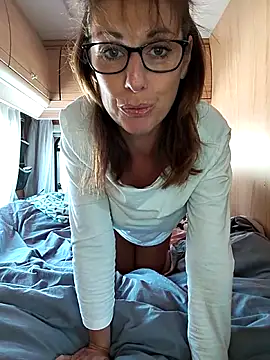 misslynexxx online show from March 26, 2026, 8:09 am