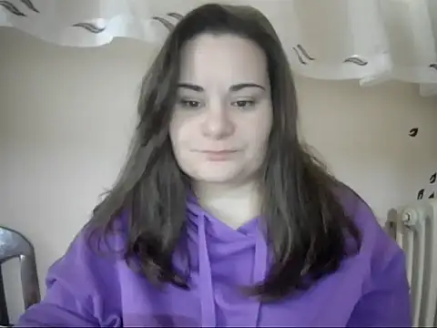 AalinnaK online show from February 8, 2026, 8:40 am