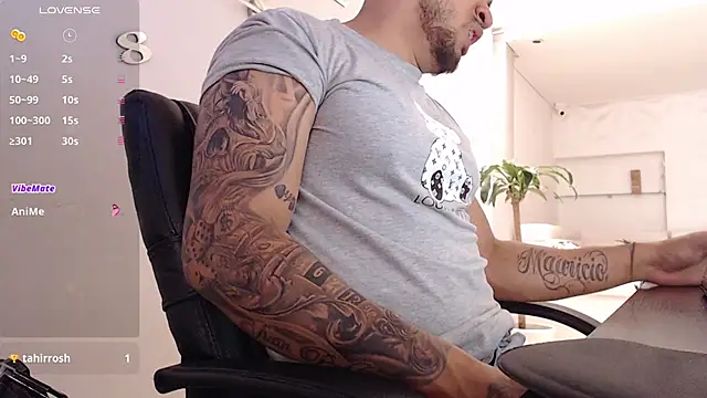 Aaron Hunter  online show from March 15, 2025, 1:51 pm