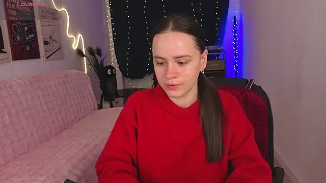 Emillias online show from February 10, 2026, 8:07 am