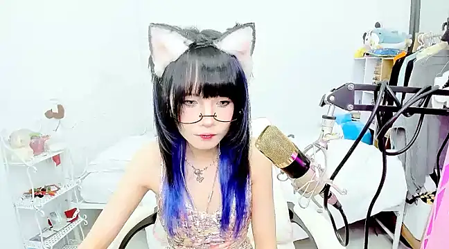 RassieRaph online show from December 3, 2024, 7:11 pm