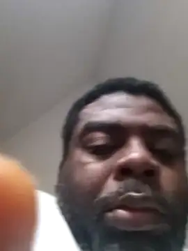 Snapshot of SLOWSTRO chatting on February 14, 2025, 7:44 pm SLOWSTRO online show from February 14, 2025, 7:44 pm