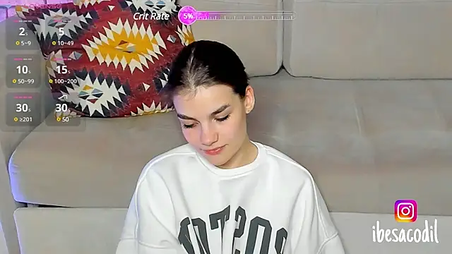 Snapshot of adriana_allien chatting on December 15, 2024, 9:31 pm adriana allien online show from December 15, 2024, 9:31 pm