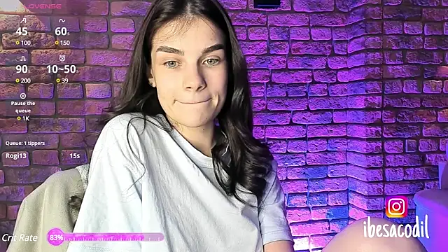 Snapshot of adriana_allien chatting on February 22, 2025, 2:06 am adriana allien online show from February 22, 2025, 2:06 am