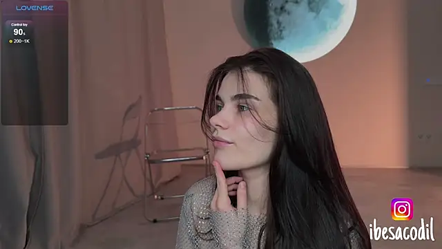 adriana allien online show from May 5, 2026, 10:29 pm