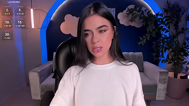 AlanaCraft online show from February 8, 2025, 2:26 am