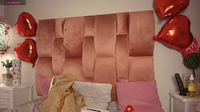 SweetBonniie online show from February 28, 2025, 5:48 pm