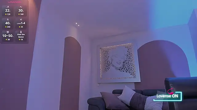 MaddisonLowe online show from February 11, 2026, 8:47 pm