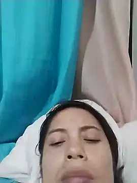 lisseth online show from January 7, 2025, 11:56 pm