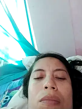 lisseth online show from April 8, 2026, 8:42 pm