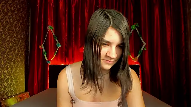  Polly Love  online show from March 10, 2026, 7:13 am