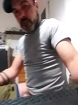 Snapshot of affascino chatting on February 4, 2026, 8:42 am affascino online show from February 4, 2026, 8:42 am