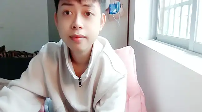 Snapshot of FFFFZ189 chatting on December 12, 2024, 5:10 am FFFFZ189 online show from December 12, 2024, 5:10 am