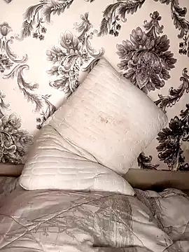 Snapshot of DickDiva1 chatting on February 11, 2025, 9:03 pm DickDiva1 online show from February 11, 2025, 9:03 pm