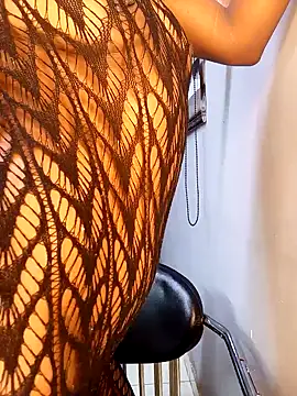 Snapshot of DickDiva1 chatting on February 21, 2025, 2:06 am DickDiva1 online show from February 21, 2025, 2:06 am