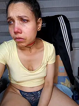 KimPielCanela online show from December 2, 2025, 11:34 pm