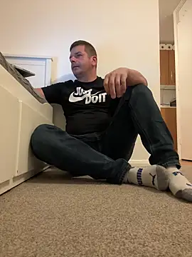 Snapshot of Dan_NFS chatting on September 25, 2025, 3:21 am Dan NFS online show from September 25, 2025, 3:21 am