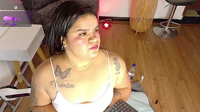 Snapshot of emma_sexxy chatting on April 20, 2026, 10:29 am emma sexxy online show from April 20, 2026, 10:29 am