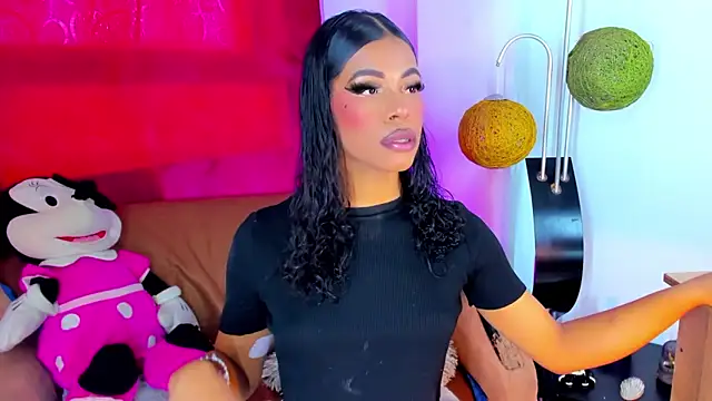 bloom444 online show from September 21, 2025, 9:27 pm