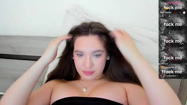 Holly Molii online show from February 26, 2025, 6:26 am