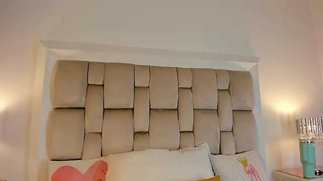 Snapshot of SamanthaBrown69 chatting on October 10, 2025, 3:38 am SamanthaBrown69 online show from October 10, 2025, 3:38 am