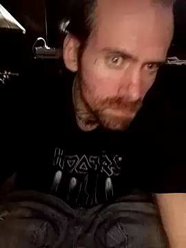 Snapshot of RobStrokes215 chatting on December 1, 2024, 6:41 pm RobStrokes215 online show from December 1, 2024, 6:41 pm